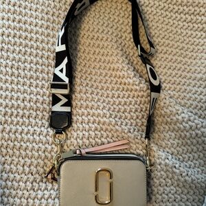 Marc Jacobs Snapshot